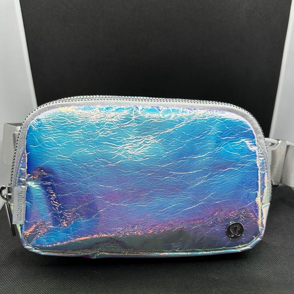 Like New! Lululemon Iridescent 1L Everywhere Belt Bag - Picture 5 of 7